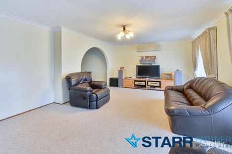 Property photo of 9 Edmund Place Rosemeadow NSW 2560