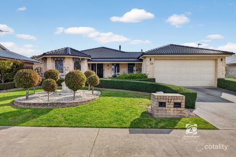 17 Windsor Ct, Eastwood, VIC 3875