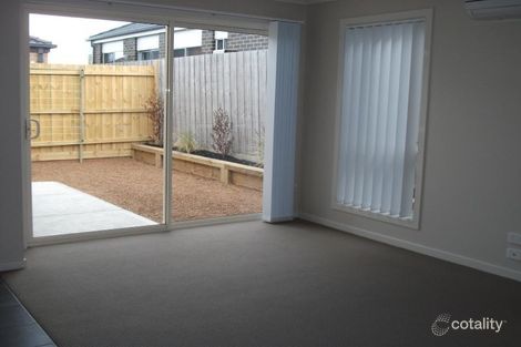 Property photo of 5/31-37 Cover Drive Sunbury VIC 3429