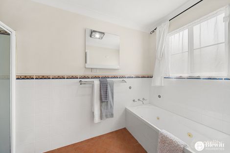 Property photo of 34 Redwood Avenue Jerrabomberra NSW 2619