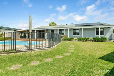 3 Dangar Pl, Coopernook, NSW 2426