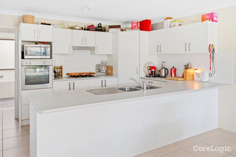 Property photo of 15 Honeysuckle Drive Aberglasslyn NSW 2320