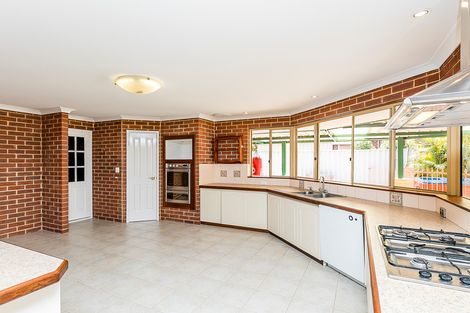Property photo of 16 Tarcoola Retreat Ocean Reef WA 6027