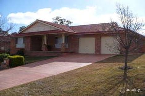 10 Banksia Cl, Cowra, NSW 2794