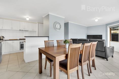 Property photo of 46 Elinda Place Reservoir VIC 3073