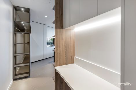 302/232 Wellington Rd, Kangaroo Point, QLD 4169