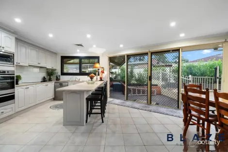 Property photo of 4 Kempsey Place Bossley Park NSW 2176