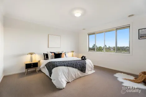 Property photo of 39 Baycrest Drive Point Cook VIC 3030
