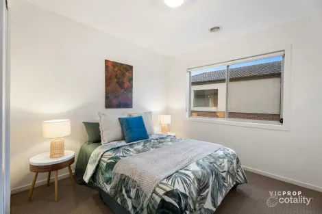 Property photo of 39 Baycrest Drive Point Cook VIC 3030