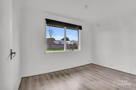 Property photo of 19 Vista Drive Melton VIC 3337