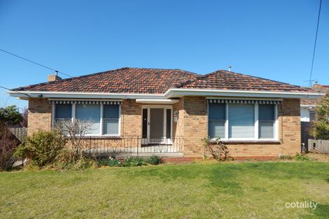 19 Hamlyn Ave, Hamlyn Heights, VIC 3215