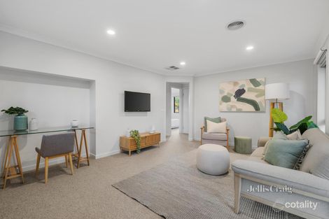 Property photo of 16 Silverleaf Court Forest Hill VIC 3131