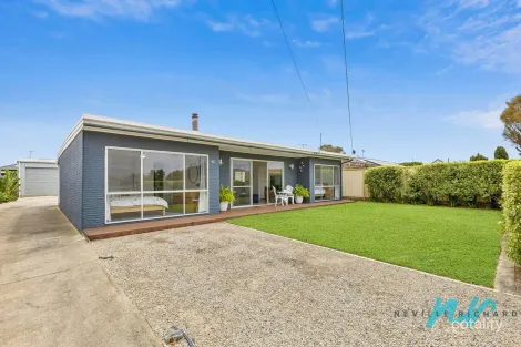 Property photo of 42 Lake View Crescent St Leonards VIC 3223