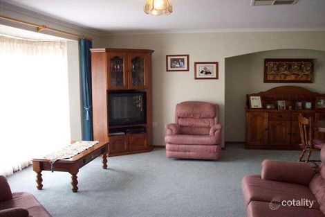 Property photo of 42 Coorabie Crescent Hallett Cove SA 5158