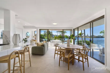 1/52 Hooker Bvd, Mermaid Waters, QLD 4218