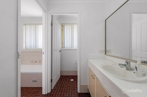 Property photo of 14 Amber Place Bass Hill NSW 2197