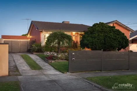 Property photo of 19 Bracknell Street Keysborough VIC 3173