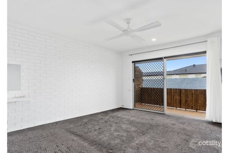 Property photo of 3/12 Errol Avenue Paradise Point QLD 4216