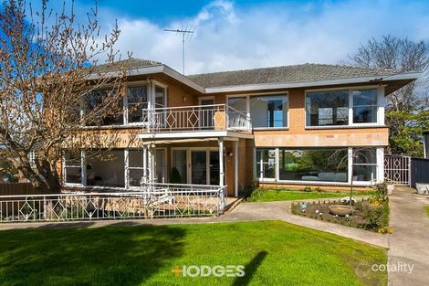 7 Mercer Pde, Newtown, VIC 3220