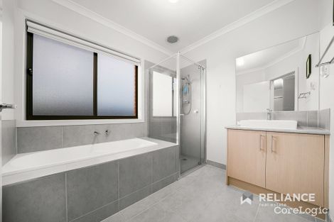 Property photo of 29 Keel Street Point Cook VIC 3030
