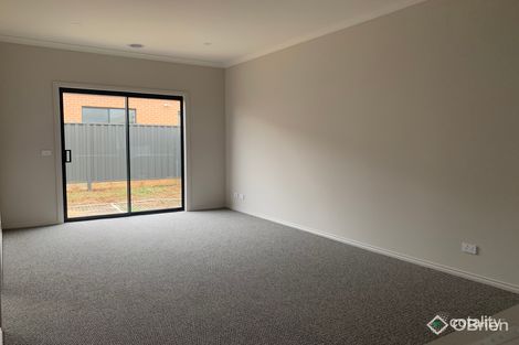 Property photo of 16 Juliet Way Berwick VIC 3806