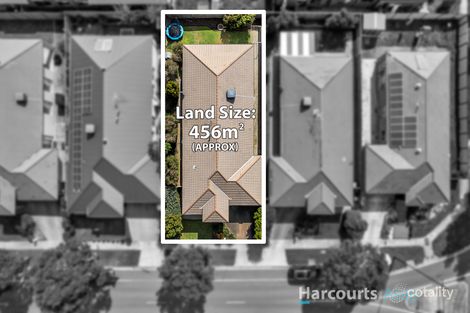 Property photo of 58 Chantenay Parade Cranbourne North VIC 3977