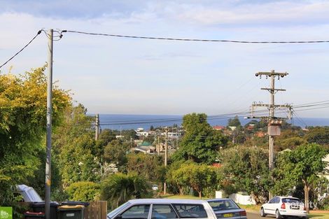 Property photo of 53 Lachlan Street Thirroul NSW 2515