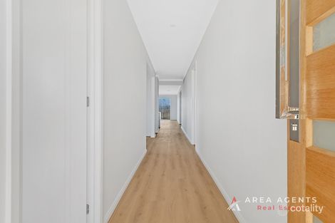 Property photo of 31 Wattlebird Street Beveridge VIC 3753