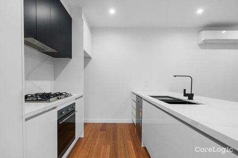 Property photo of 3/24 Bayley Grove Doncaster VIC 3108