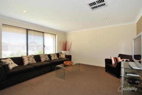 Property photo of 4 Lowick Link Waikiki WA 6169