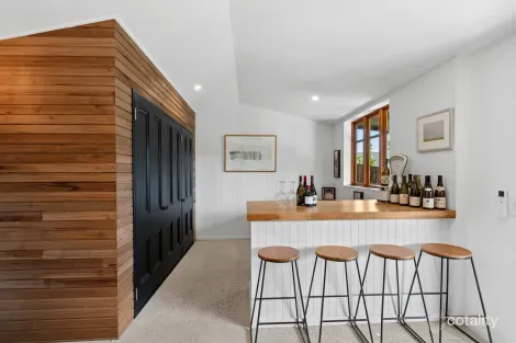 Property photo of 143 Grantham Drive Highton VIC 3216