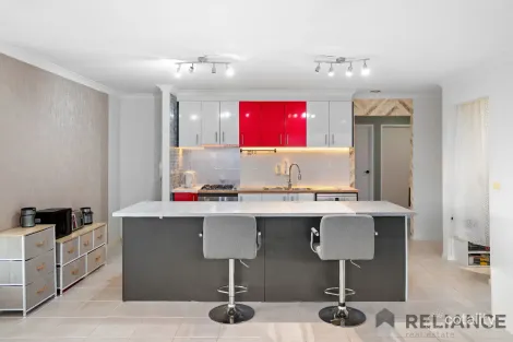 Property photo of 48 James Cook Drive Truganina VIC 3029