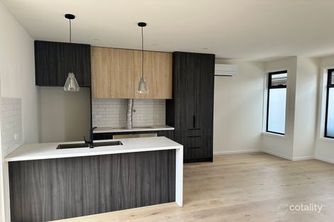 Property photo of 9 Reynolds Parade Pascoe Vale South VIC 3044