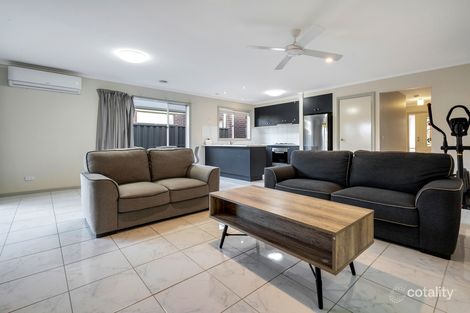 Property photo of 30 Mareeba Way Craigieburn VIC 3064