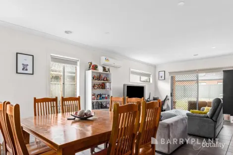 Property photo of 18 Flewin Avenue Miners Rest VIC 3352