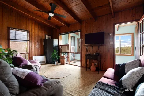 Property photo of 3 Charles Street Katoomba NSW 2780