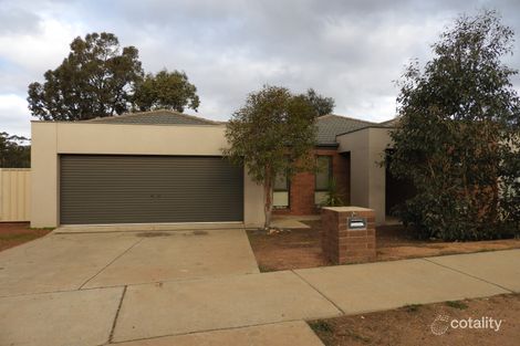 11 Melinda St, California Gully, VIC 3556