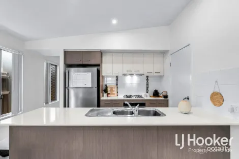Property photo of 97 Buxton Avenue Yarrabilba QLD 4207