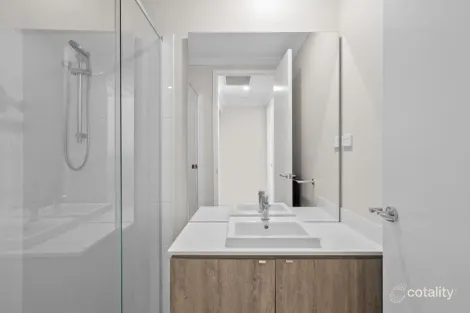 Property photo of 61 Mark Dillon Circuit Spring Mountain QLD 4300