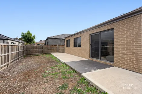 Property photo of 27 Design Drive Point Cook VIC 3030