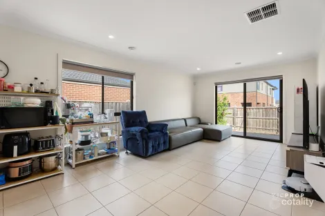 Property photo of 27 Design Drive Point Cook VIC 3030