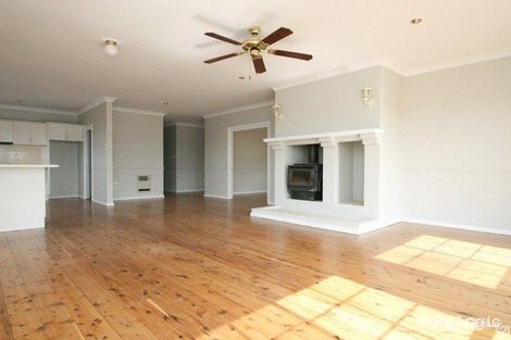 Property photo of 57 Pippin Way Orange NSW 2800