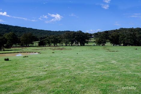 155 Blackleather Creek Rd, Launching Place, VIC 3139