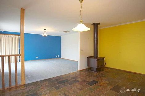 Property photo of 10 Remany Close Hillside VIC 3037