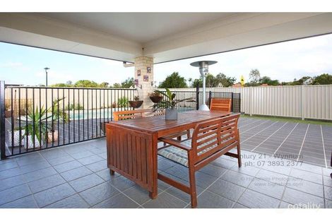 Property photo of 2 Venn Court Wynnum West QLD 4178