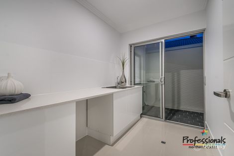 2/2 Pickering Gdns, Alkimos, WA 6038