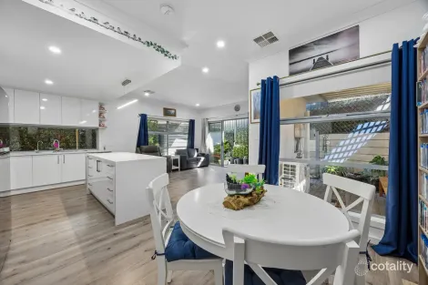 Property photo of 4 George Crescent Noarlunga Downs SA 5168