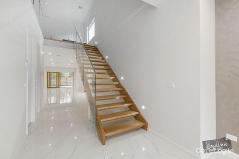 Property photo of 9 Retreat Drive Ascot Vale VIC 3032