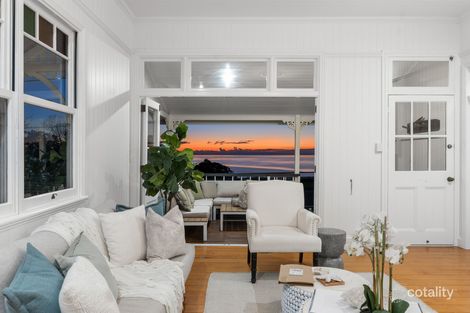 Property photo of 120 Shorncliffe Parade Shorncliffe QLD 4017
