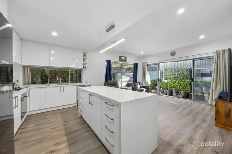 Property photo of 4 George Crescent Noarlunga Downs SA 5168